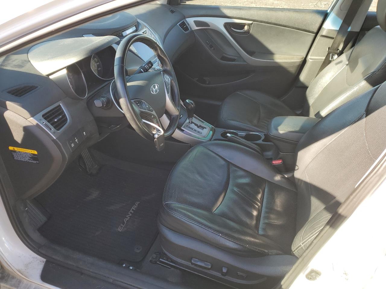 2013 Hyundai Elantra - Image 7