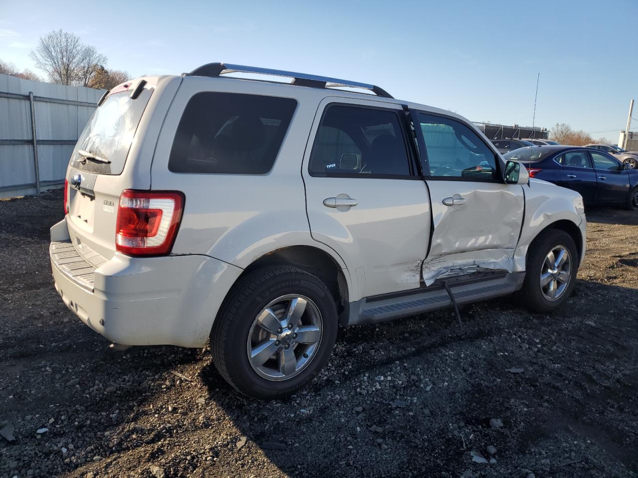 2011 Ford Escape - Image 3