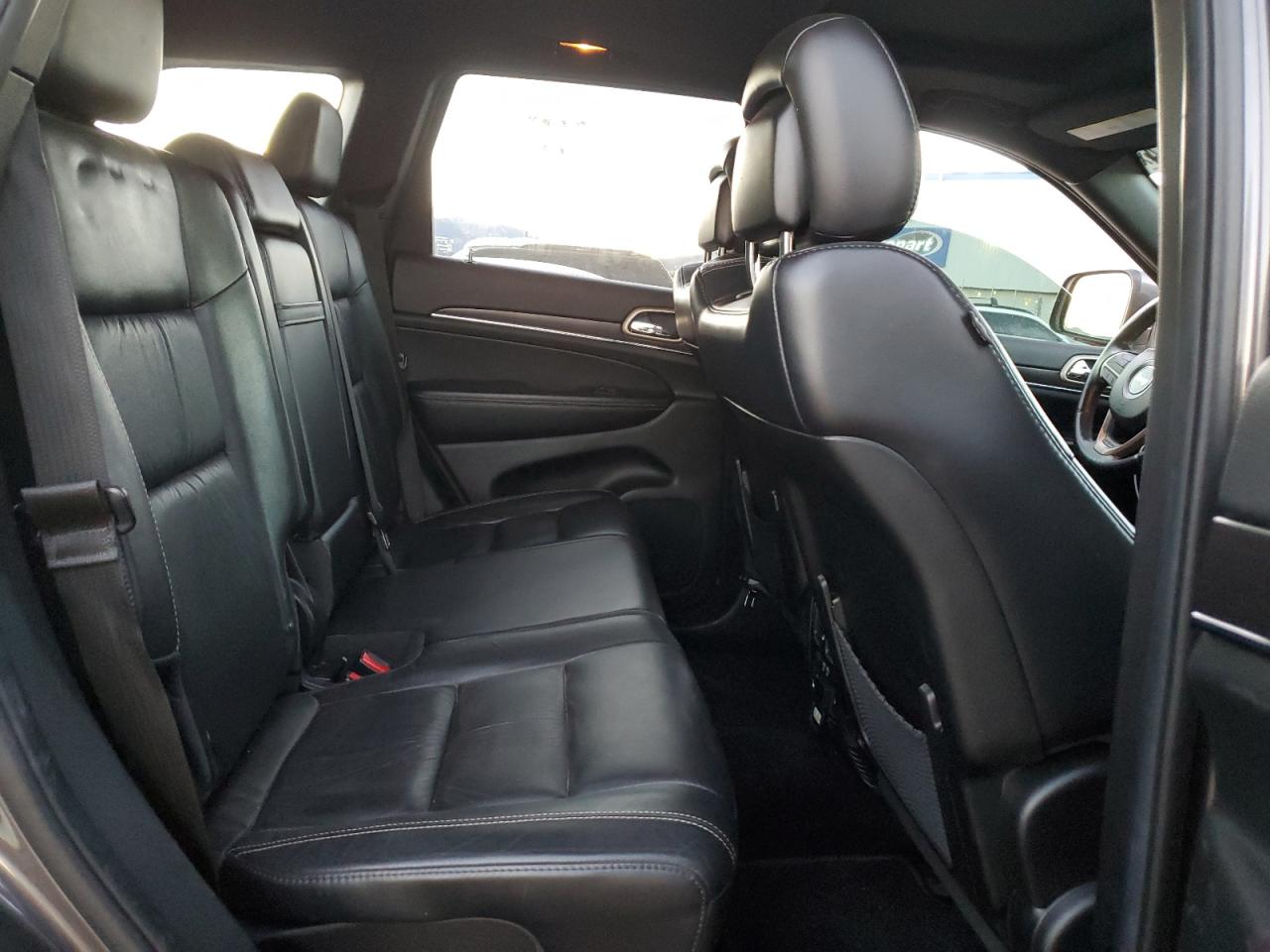 2014 Jeep Grand Cherokee - Image 11