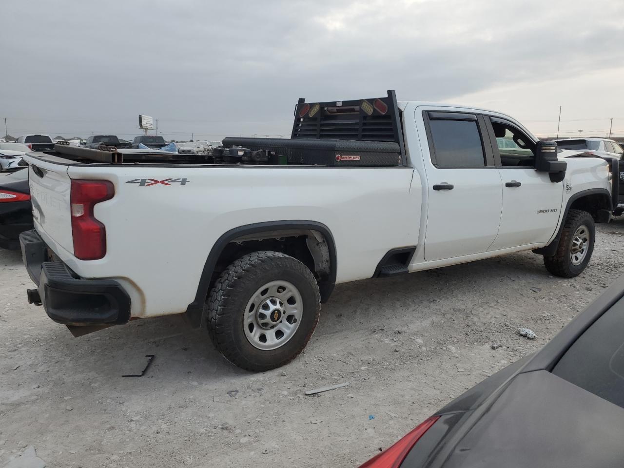 2020 Chevrolet Silverado - Image 3