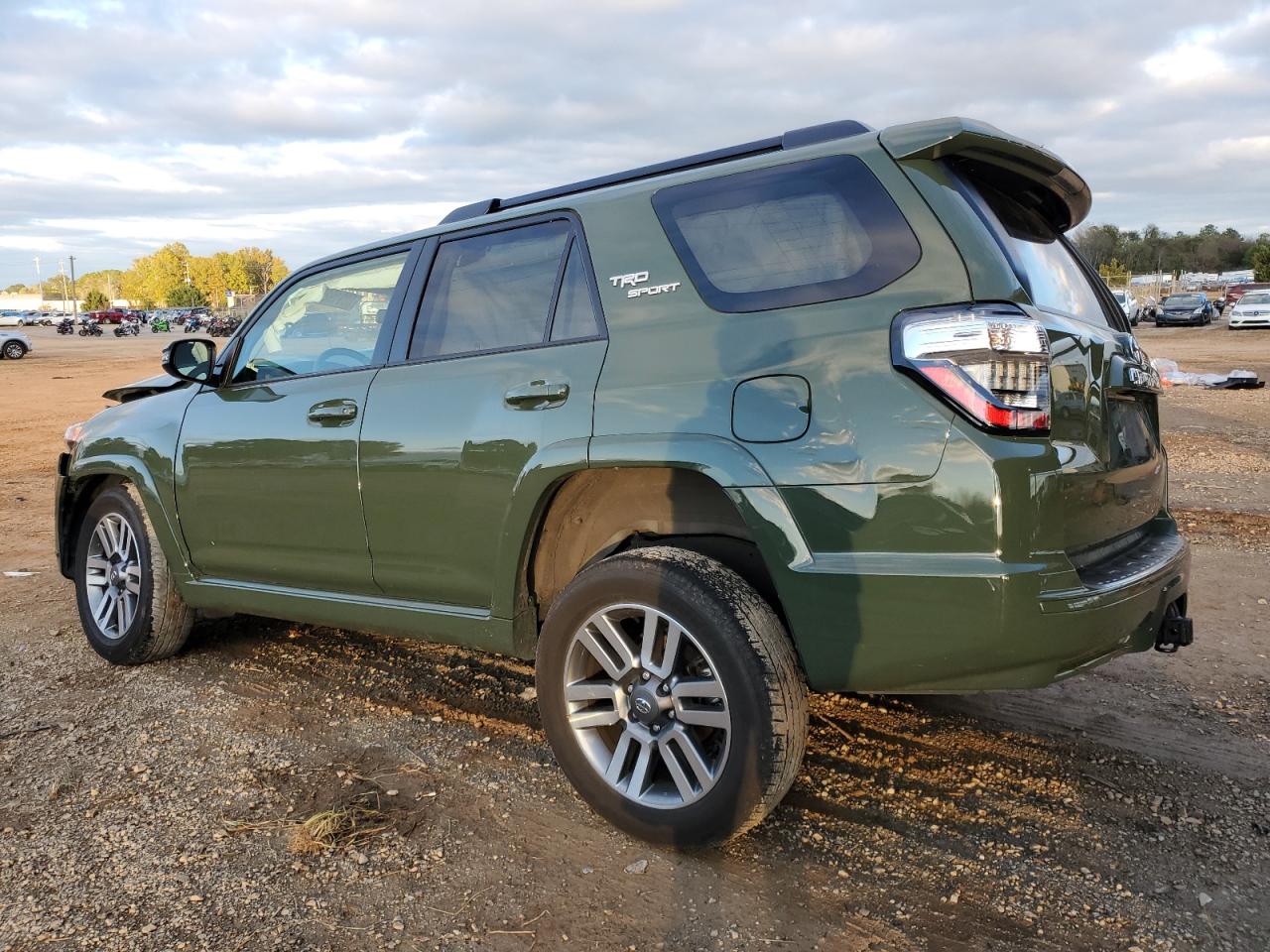 2022 Toyota 4Runner - Image 2