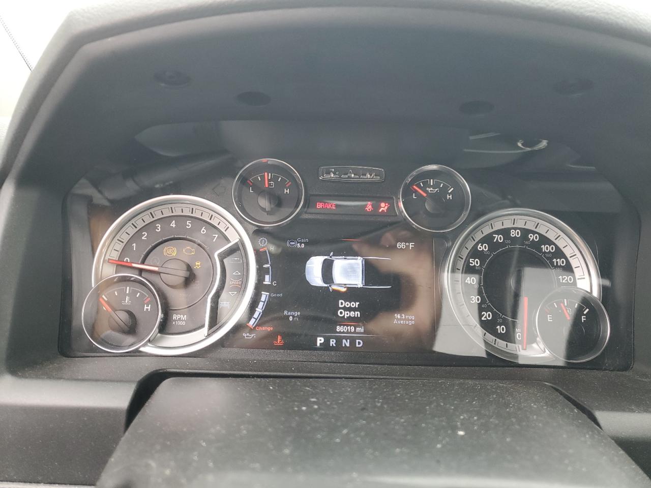 2017 RAM 1500 - Image 9