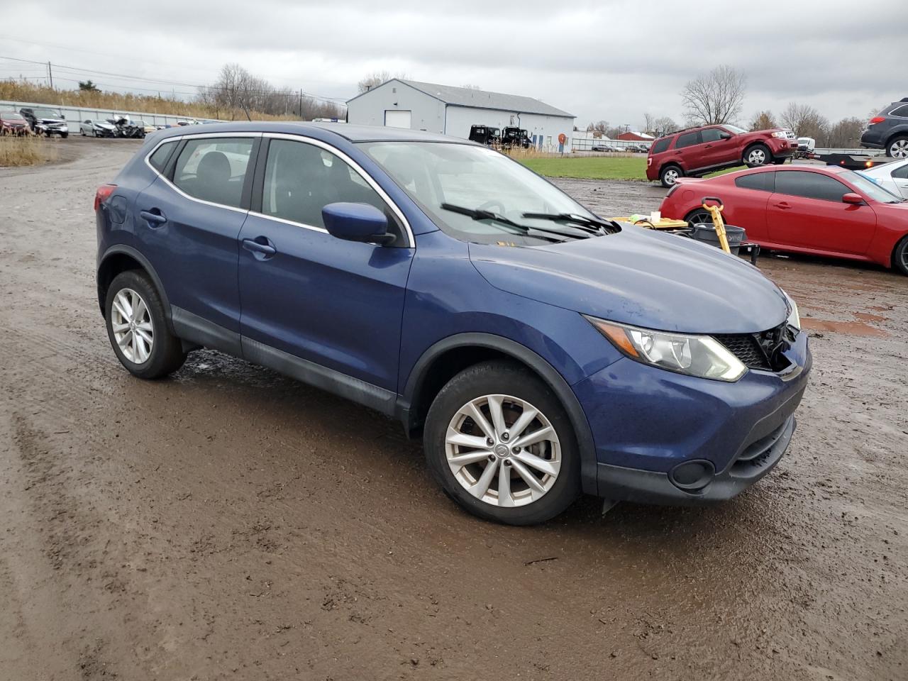 2018 Nissan Rogue - Image 4