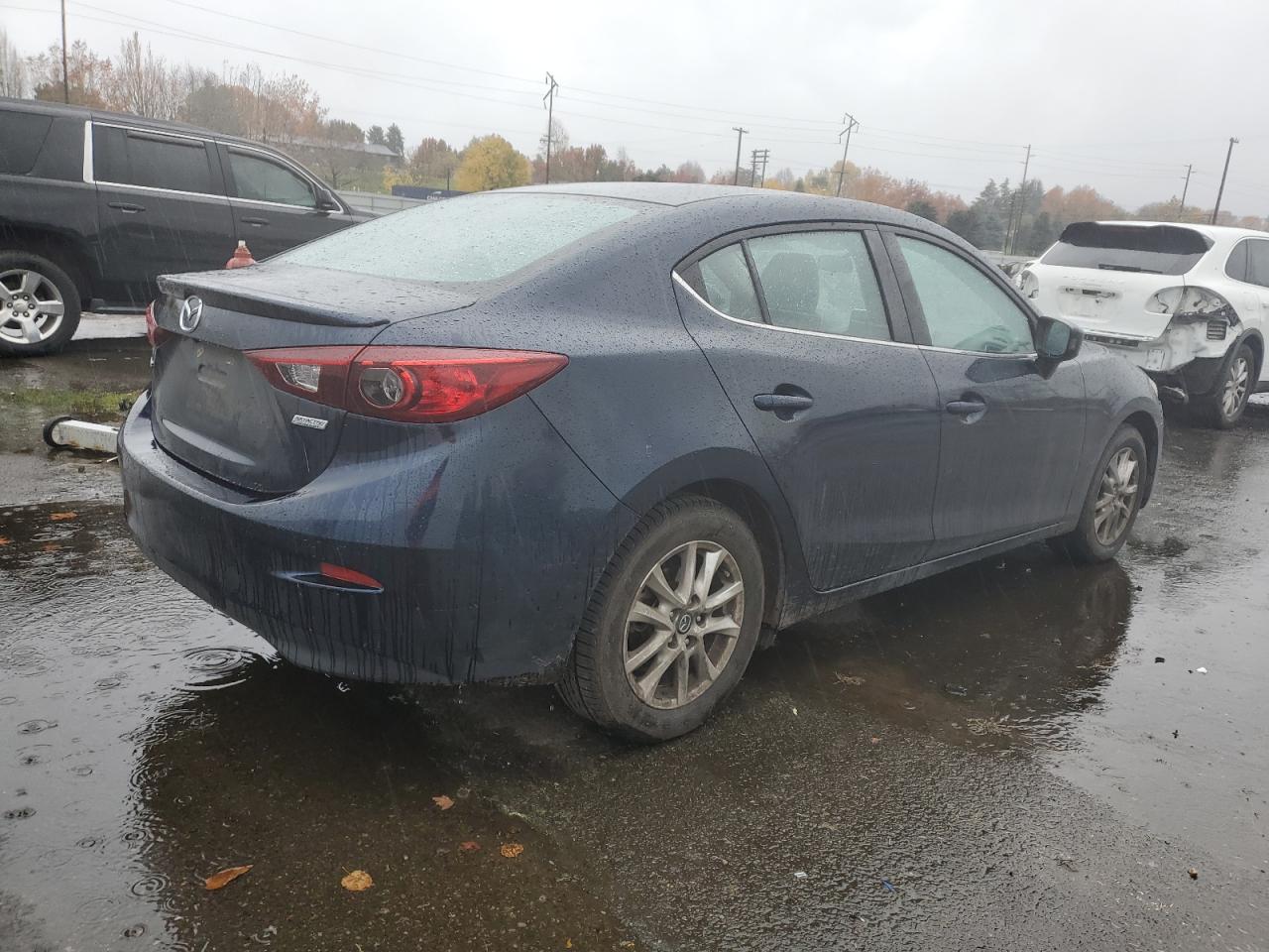 2015 Mazda 3 - Image 3