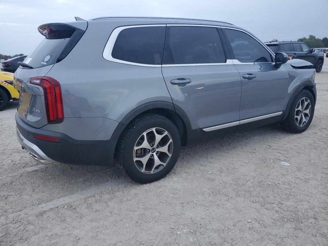 2020 Kia Telluride - Image 3