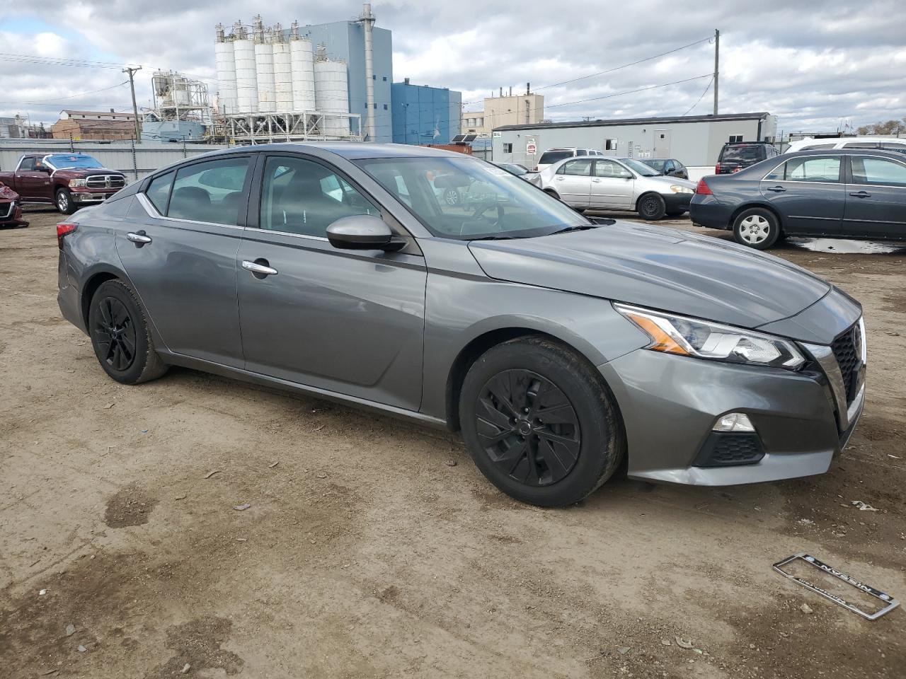 2020 Nissan Altima - Image 4