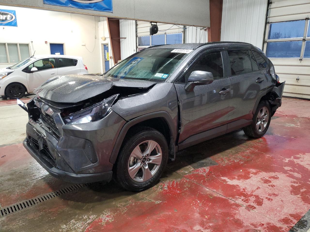 VIN 2T3P1RFV4RW418668 2024 TOYOTA RAV4 no.1