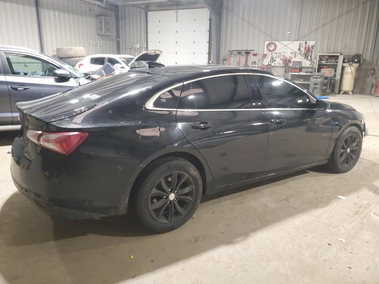 2020 Chevrolet Malibu - Image 3