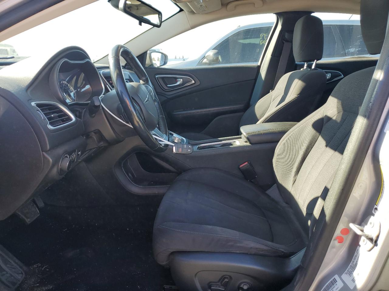 2015 Chrysler 200 - Image 7