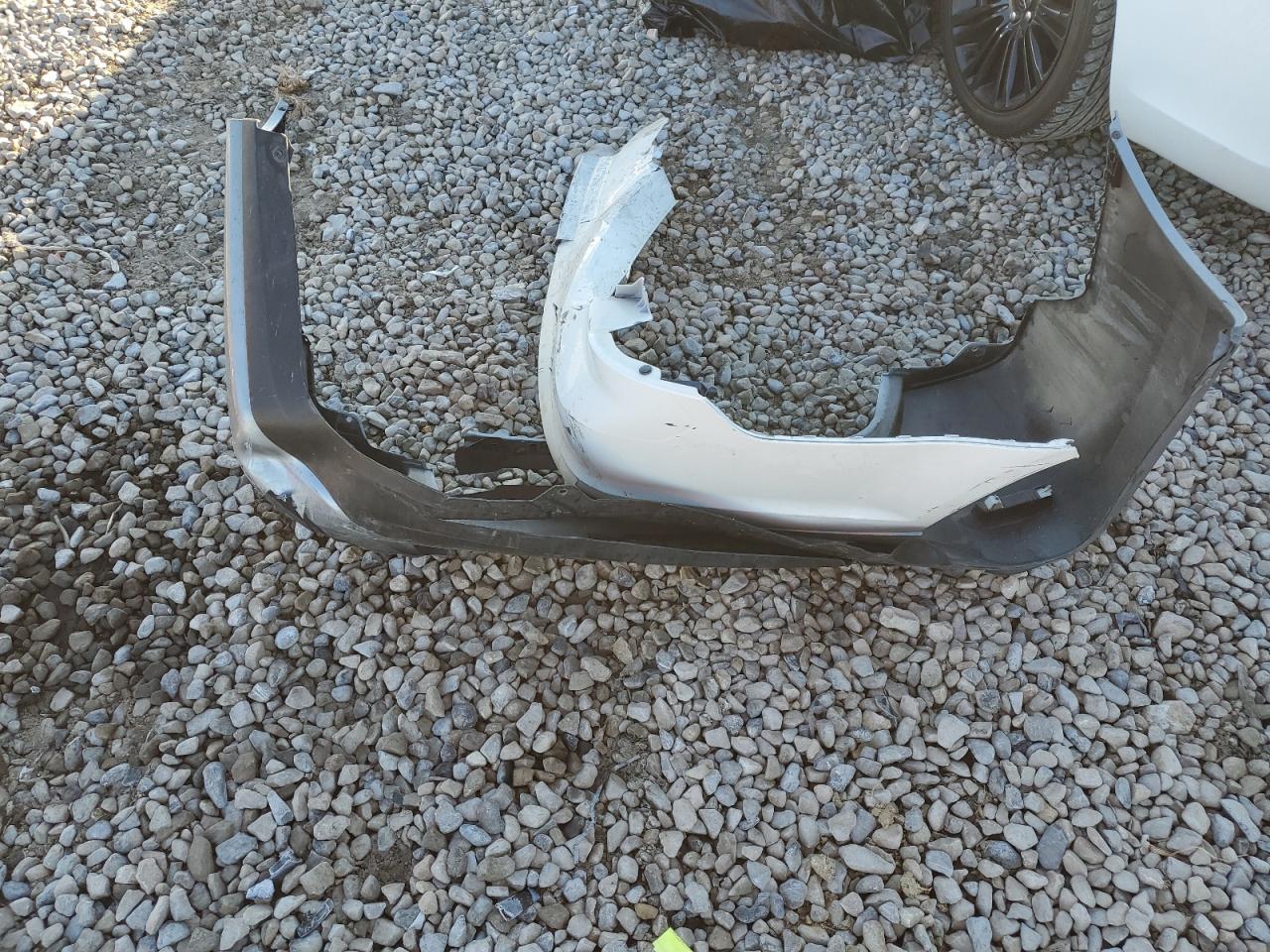 2011 Ford Fusion S VIN: 3FAHP0GA9BR239925 Lot: 79950034