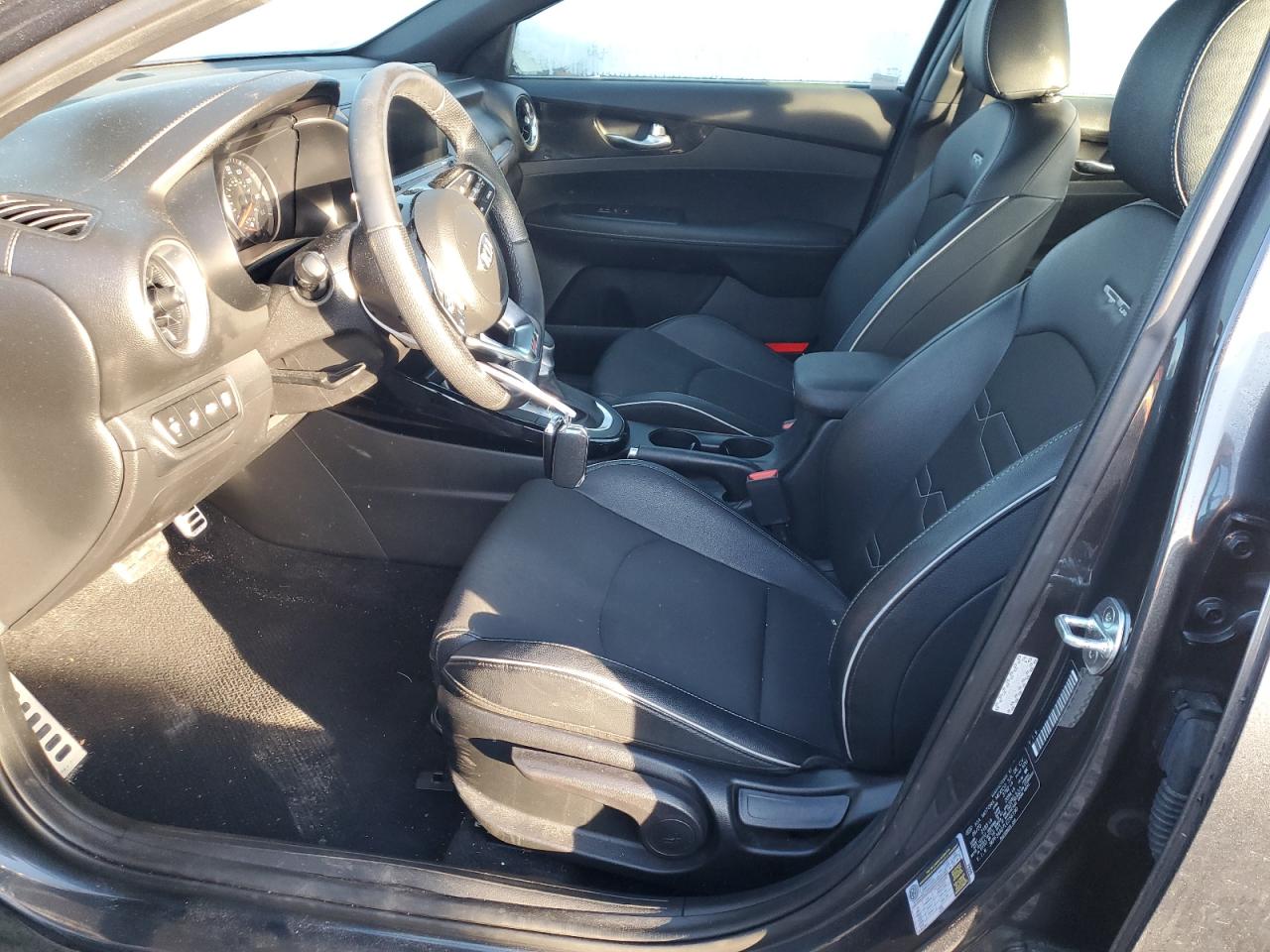 2020 Kia Forte - Image 7