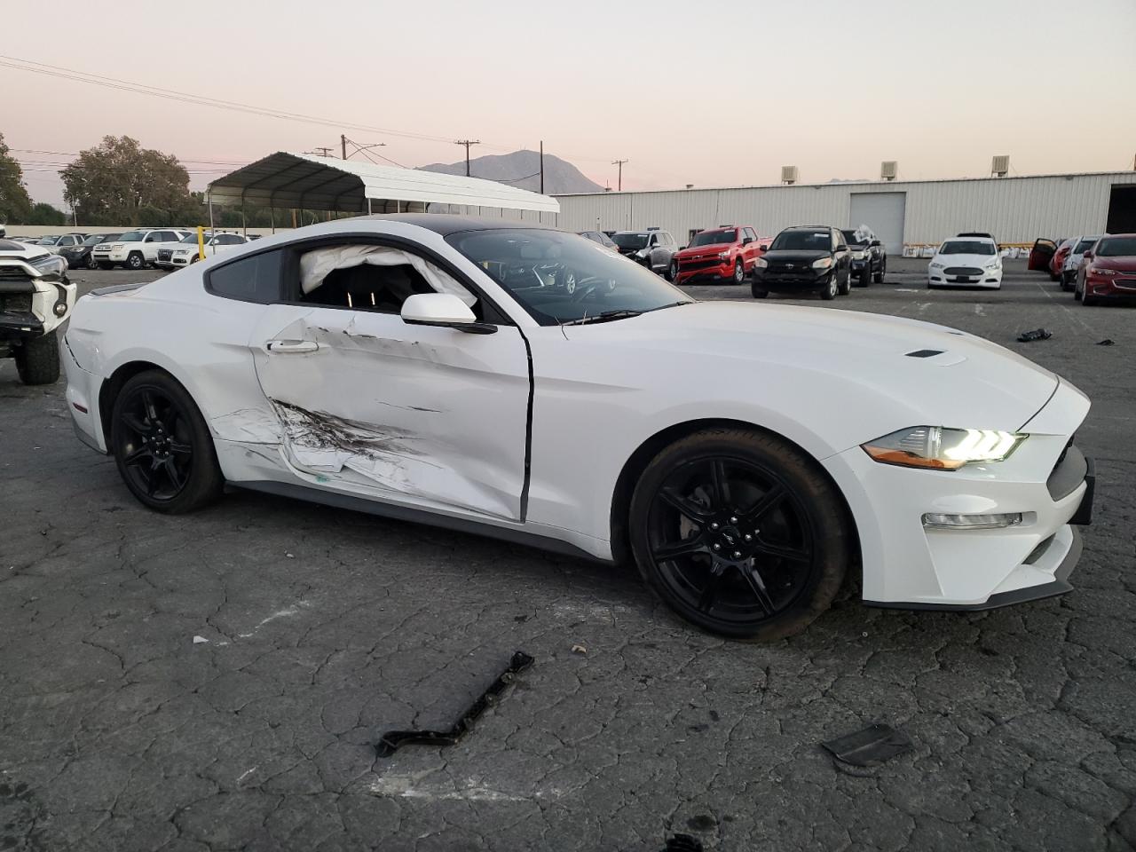 2020 Ford Mustang - Image 4