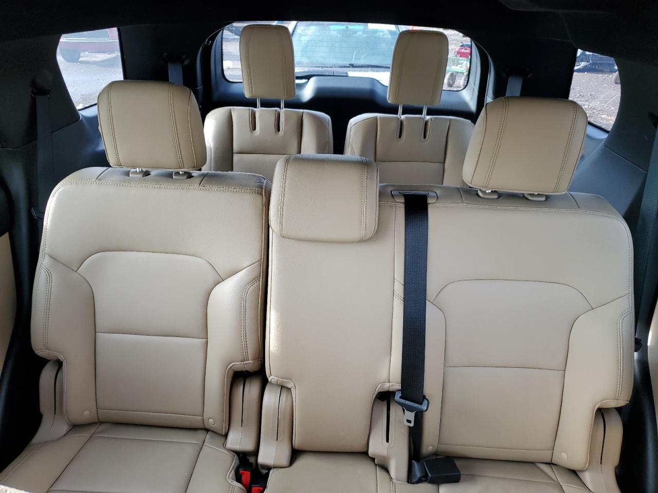 2017 Ford Explorer - Image 10