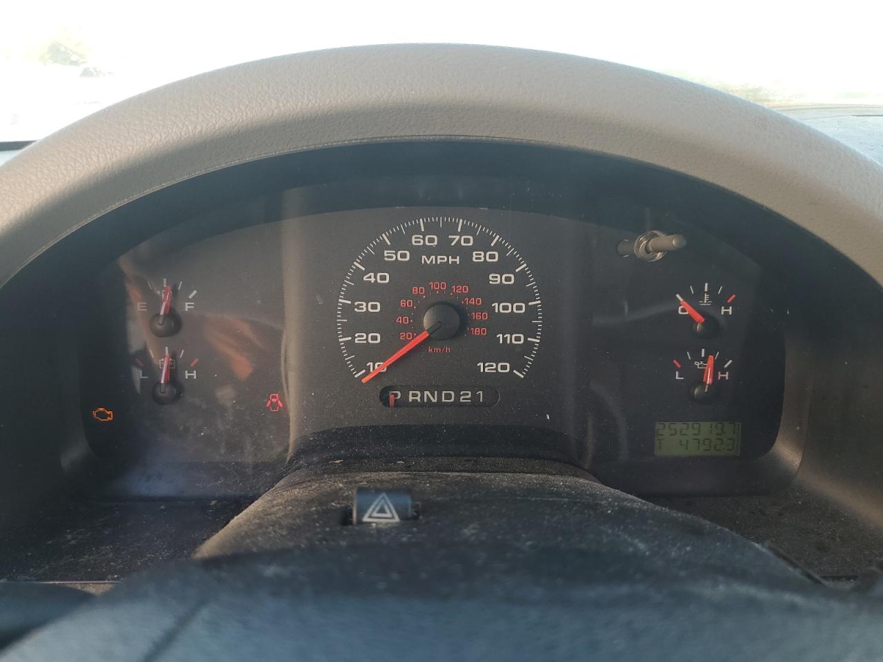 2005 Ford F-150 - Image 9