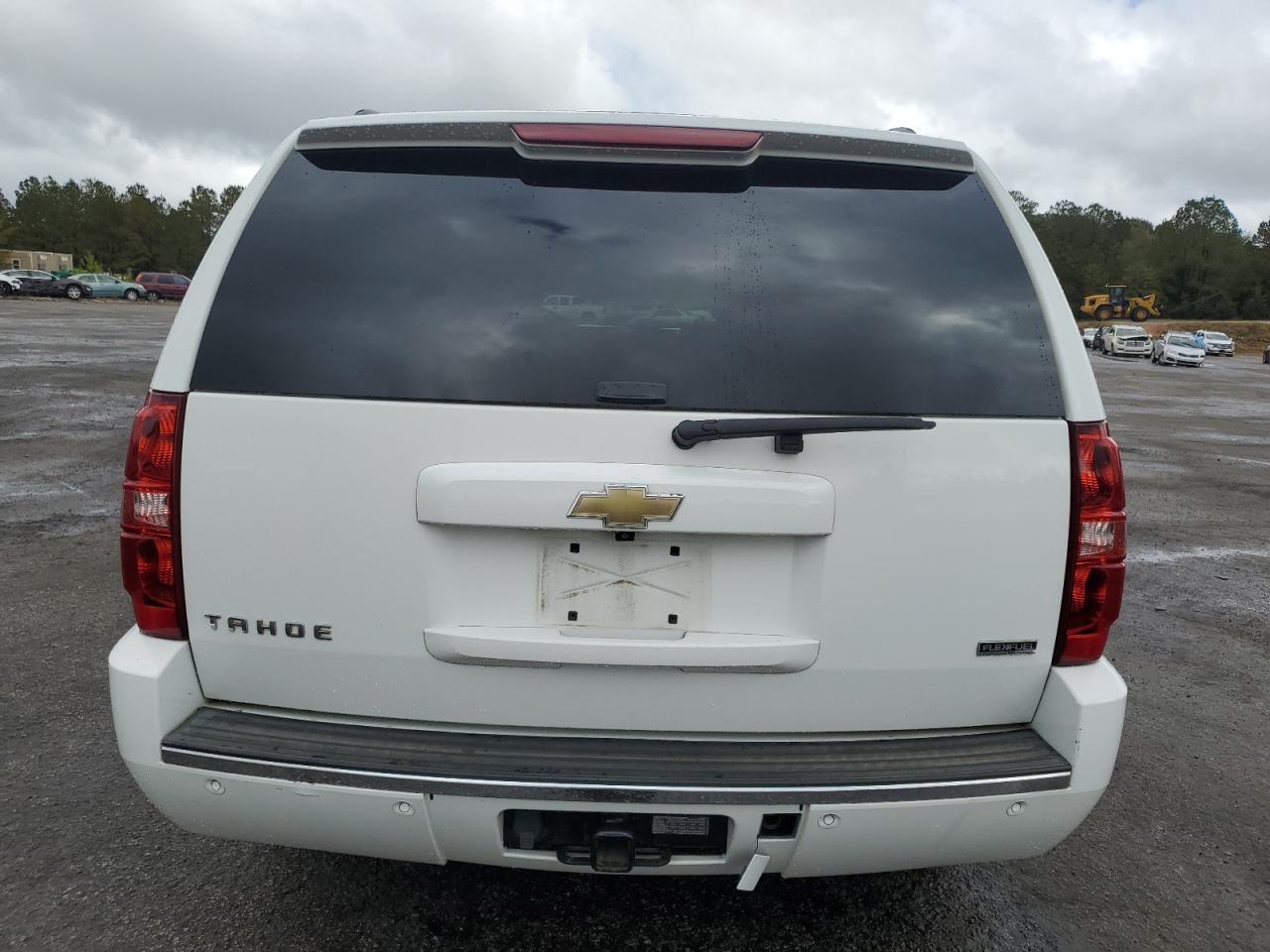 2010 Chevrolet Tahoe - Image 6