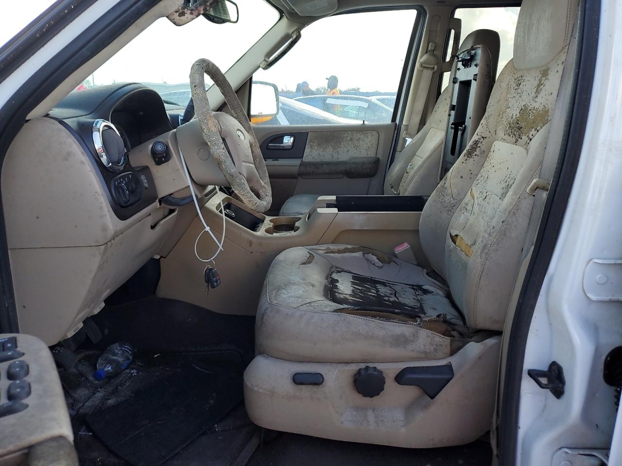 2005 Ford Expedition - Image 7