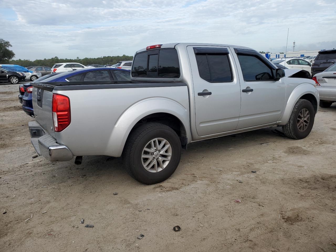 2015 Nissan Navara (Frontier) - Image 3