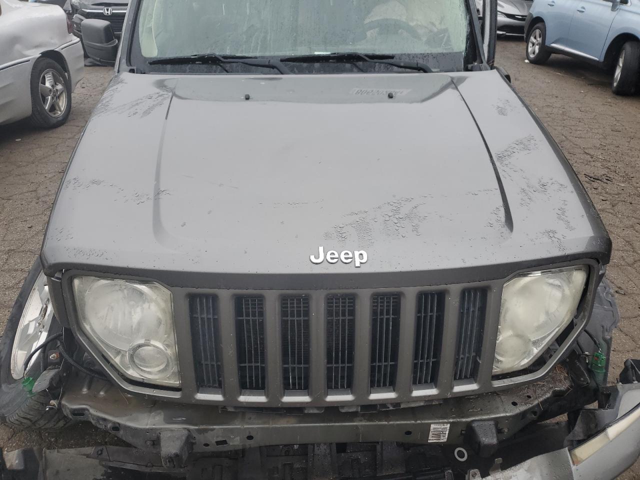 2012 Jeep Liberty (North America) - Image 13