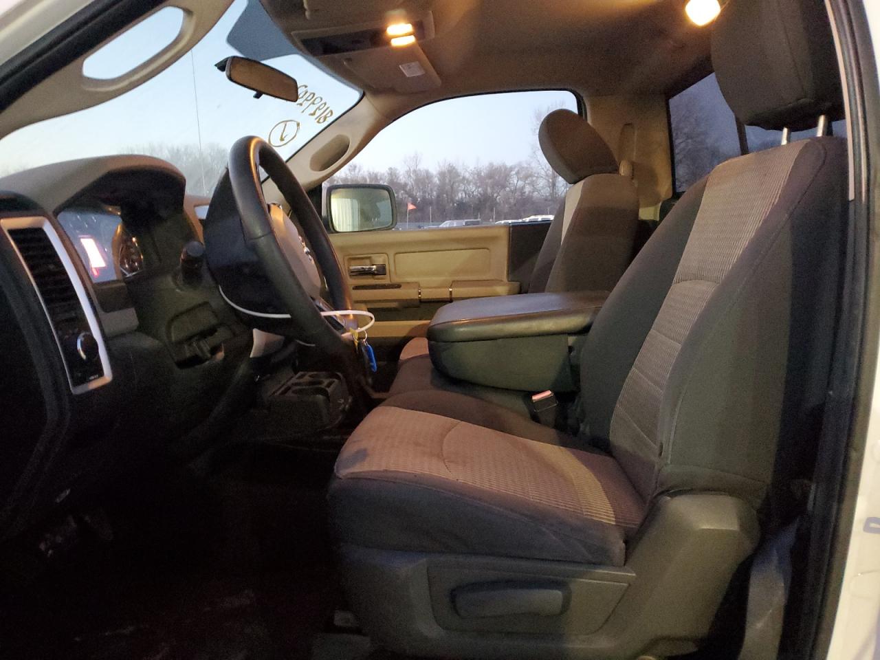 2012 Dodge RAM - Image 7