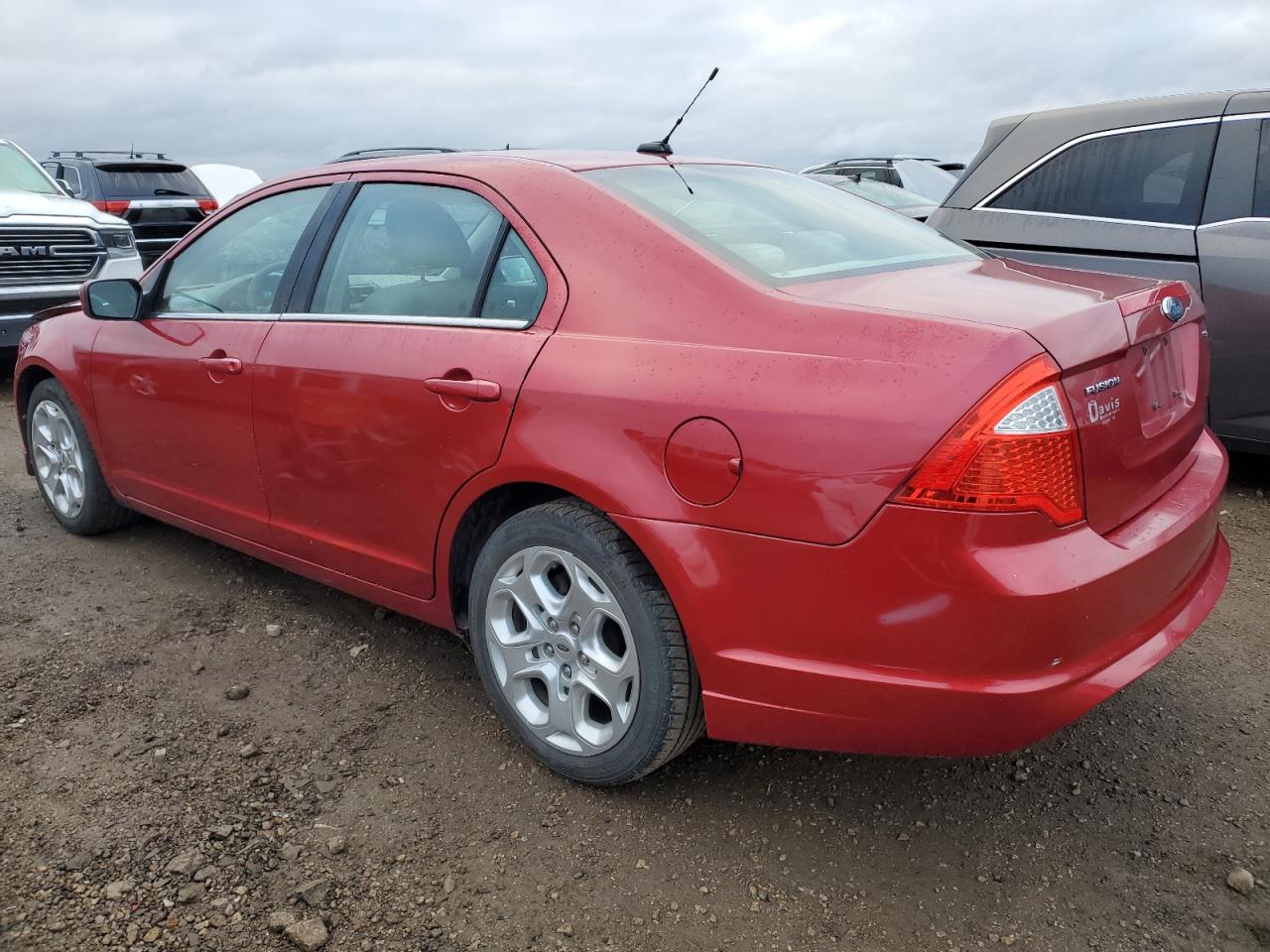 2010 Ford Fusion - Image 2