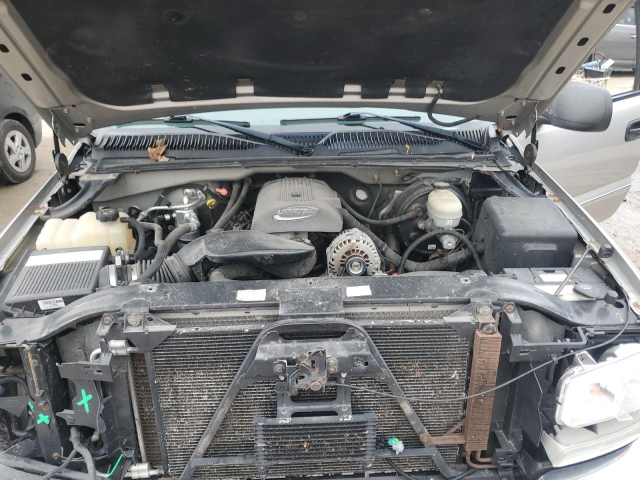 2005 GMC Sierra - Image 11