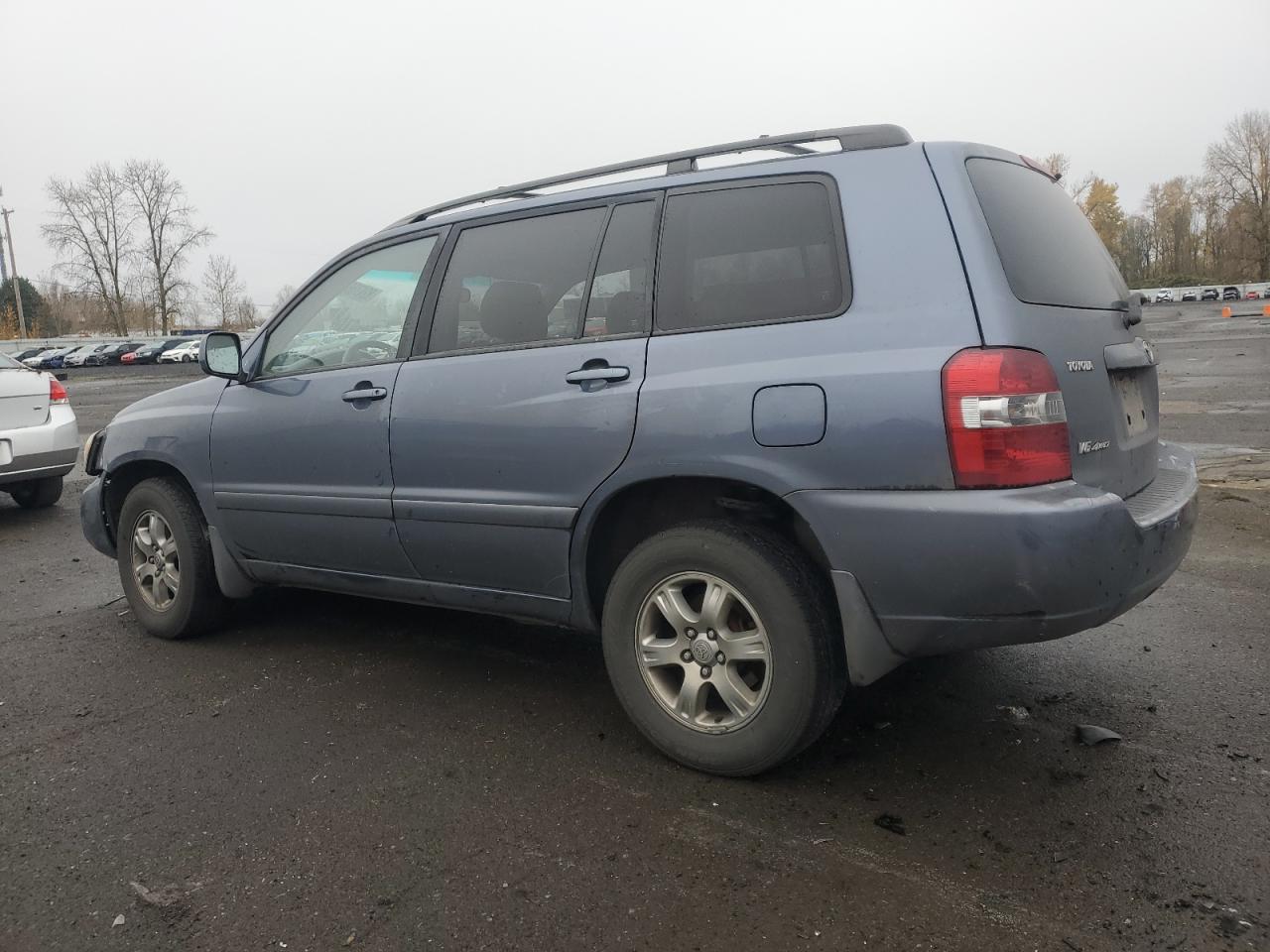 2004 Toyota Highlander - Image 2