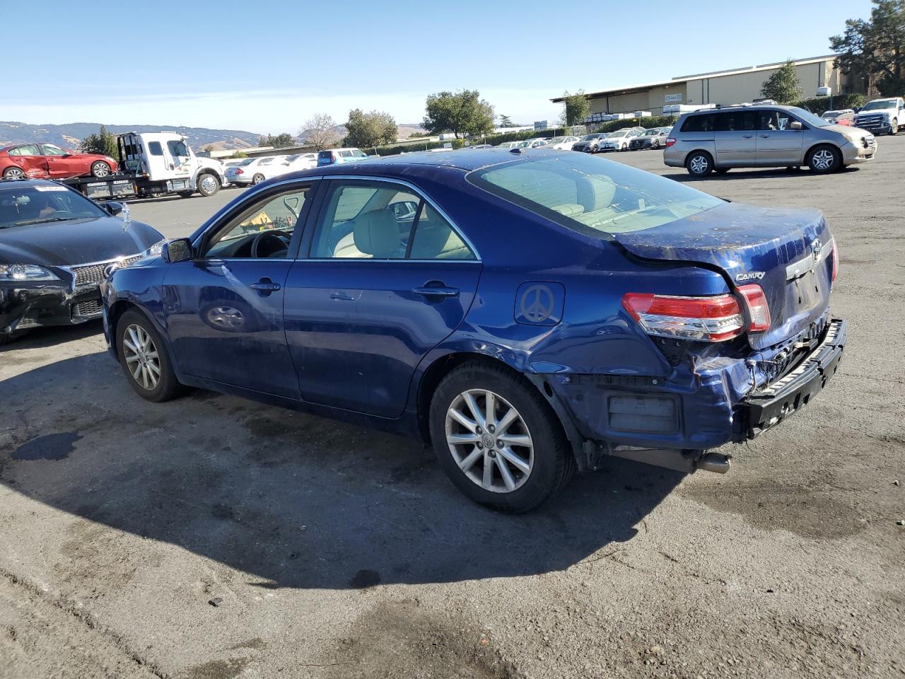 2011 Toyota Camry - Image 2