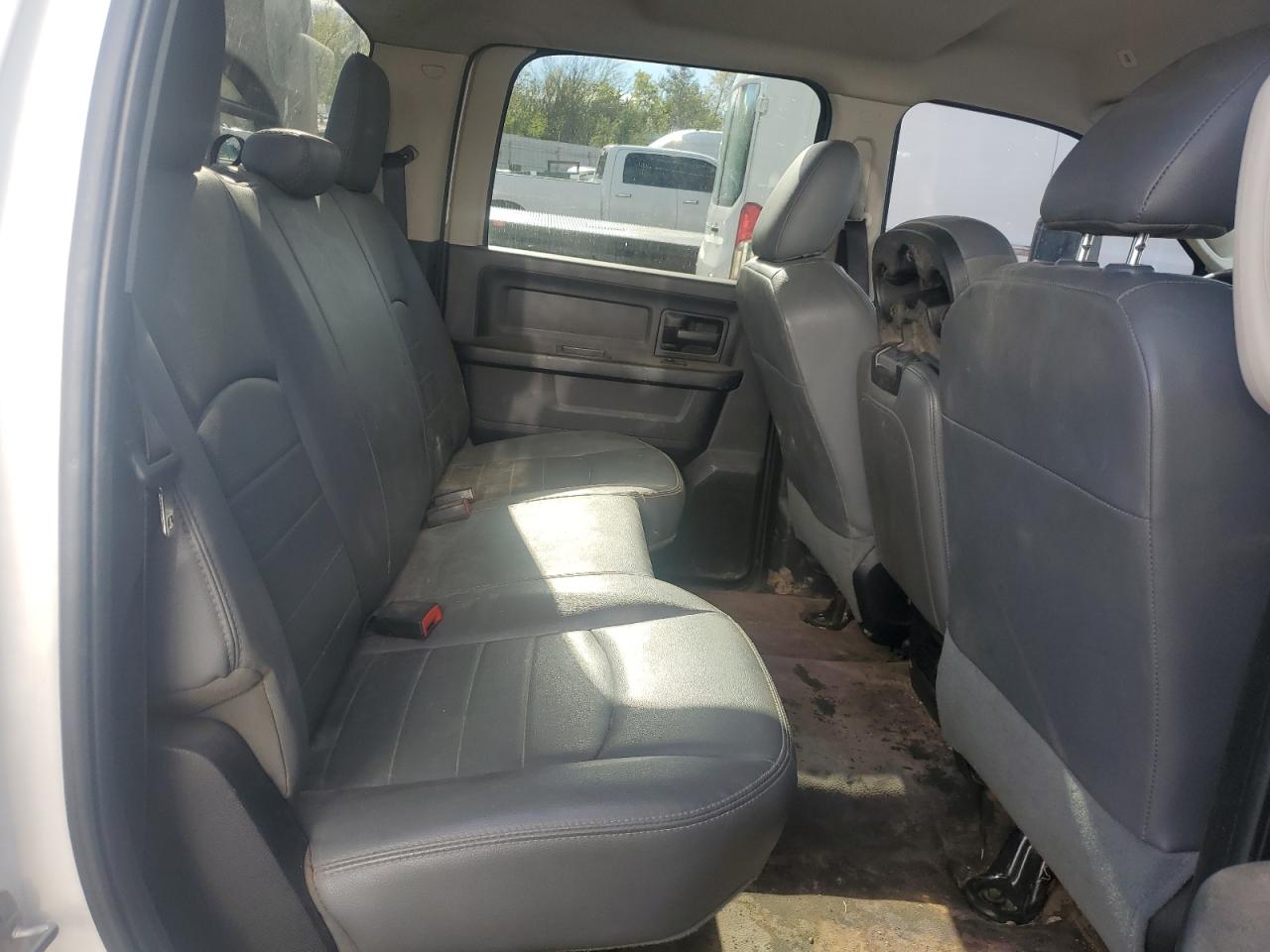 2018 RAM 3500 - Image 10