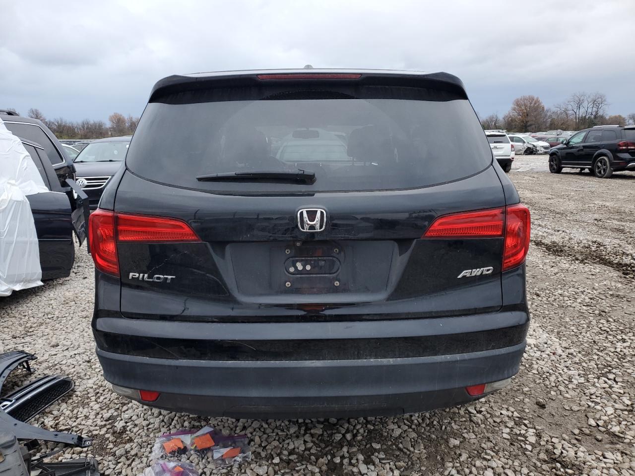 2017 Honda Pilot - Image 6