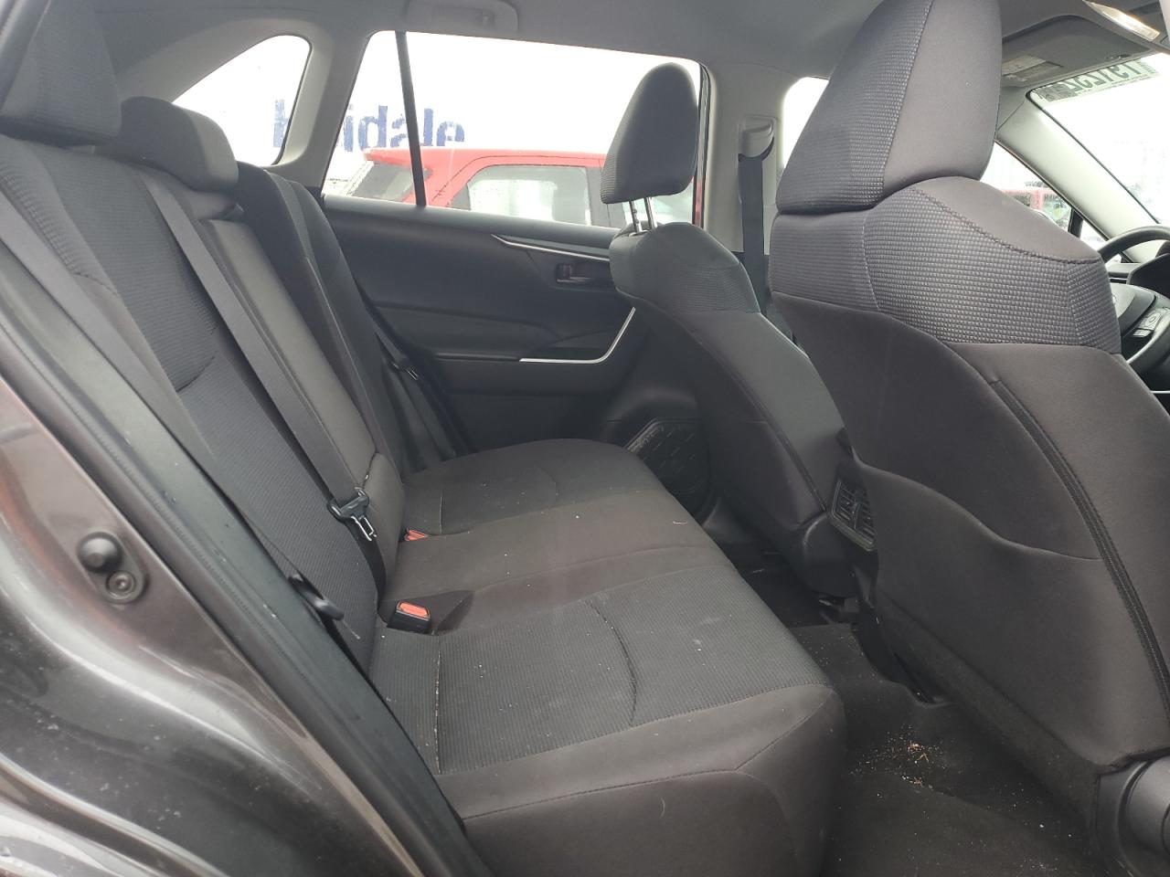2023 Toyota RAV 4 - Image 11