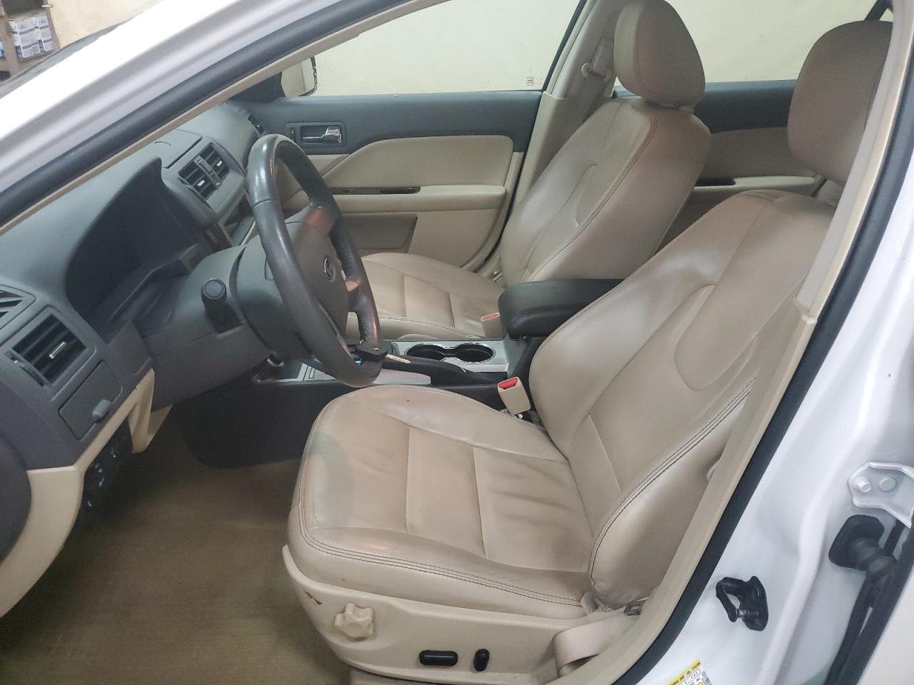 2010 Ford Fusion - Image 7