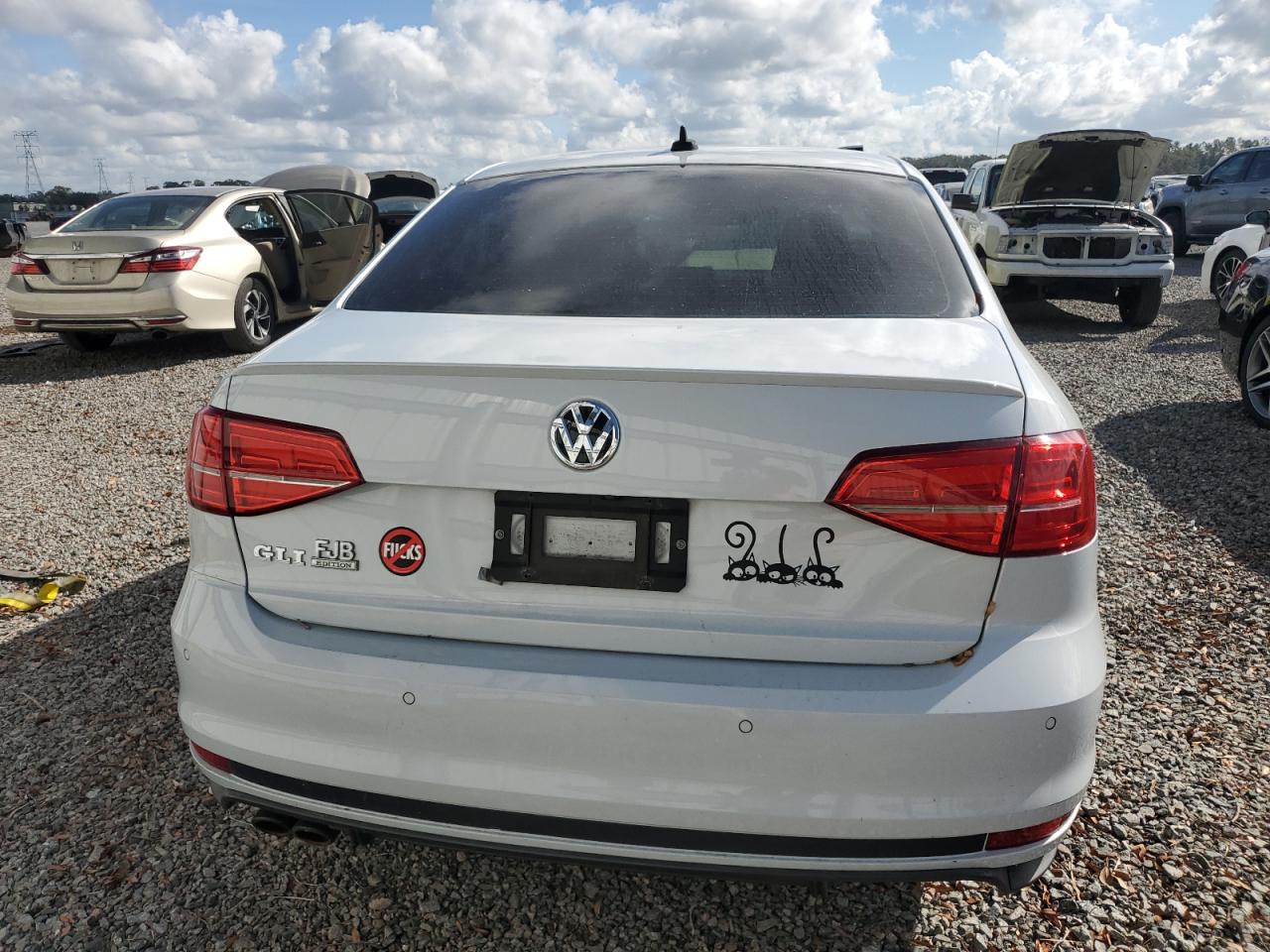 2017 Volkswagen Jetta - Image 6
