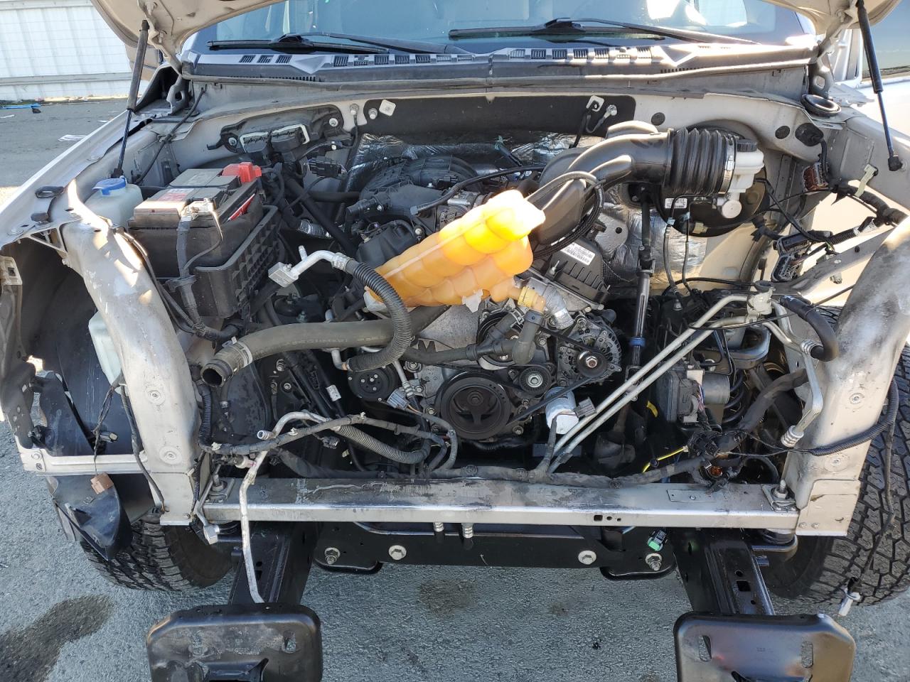 2015 Ford F-150 - Image 13