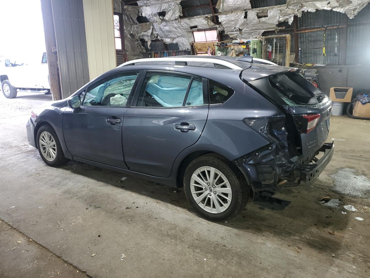 VIN 4S3GTAB62H3706376 2017 SUBARU IMPREZA no.2