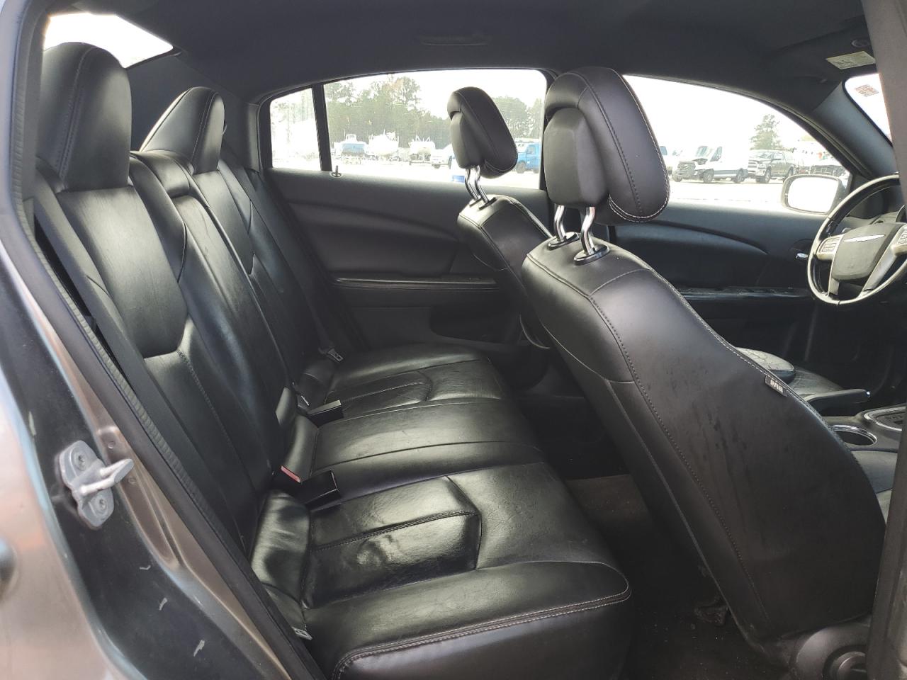 2012 Chrysler 200 - Image 10