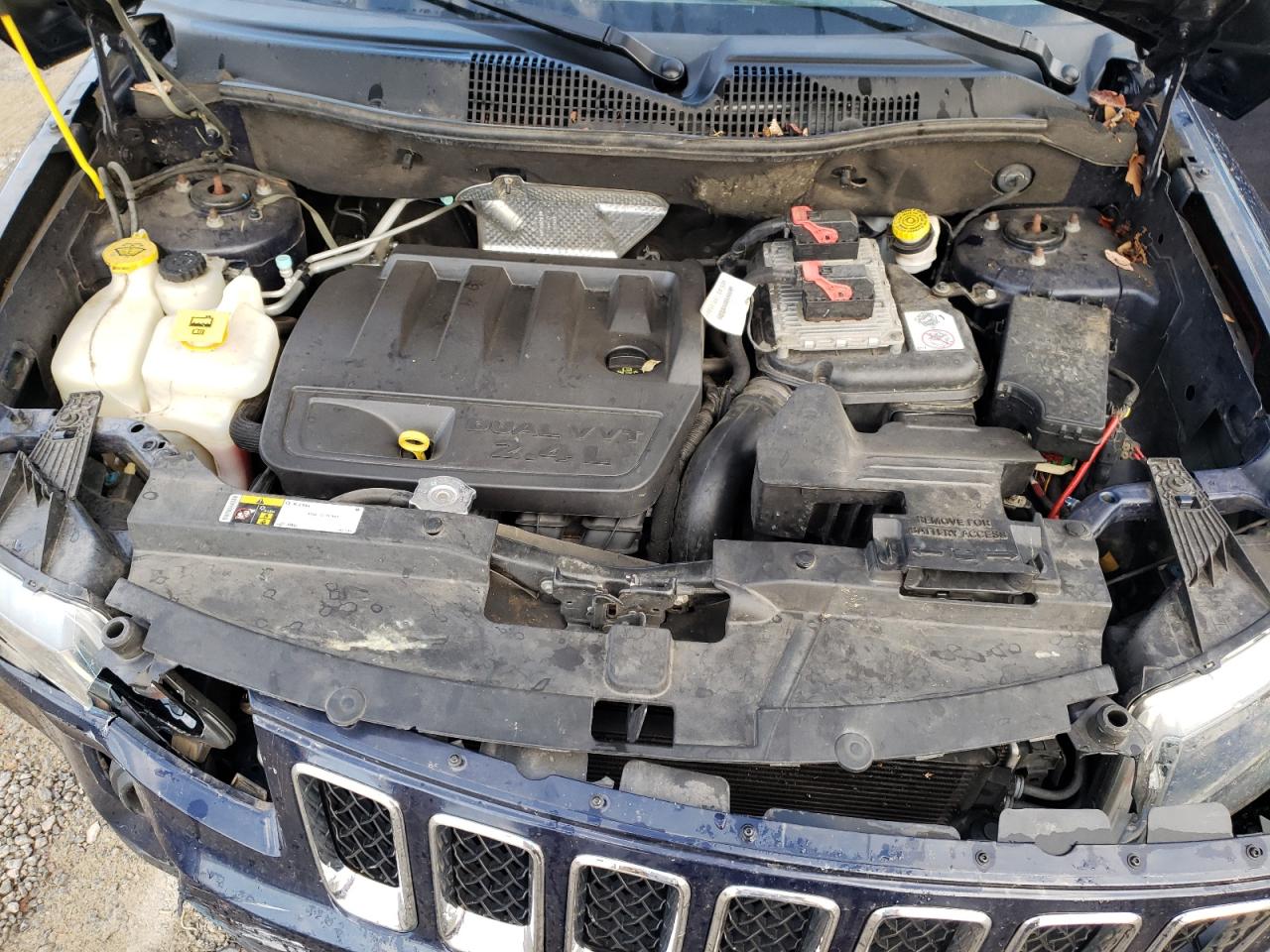 2017 Jeep Compass - Image 13