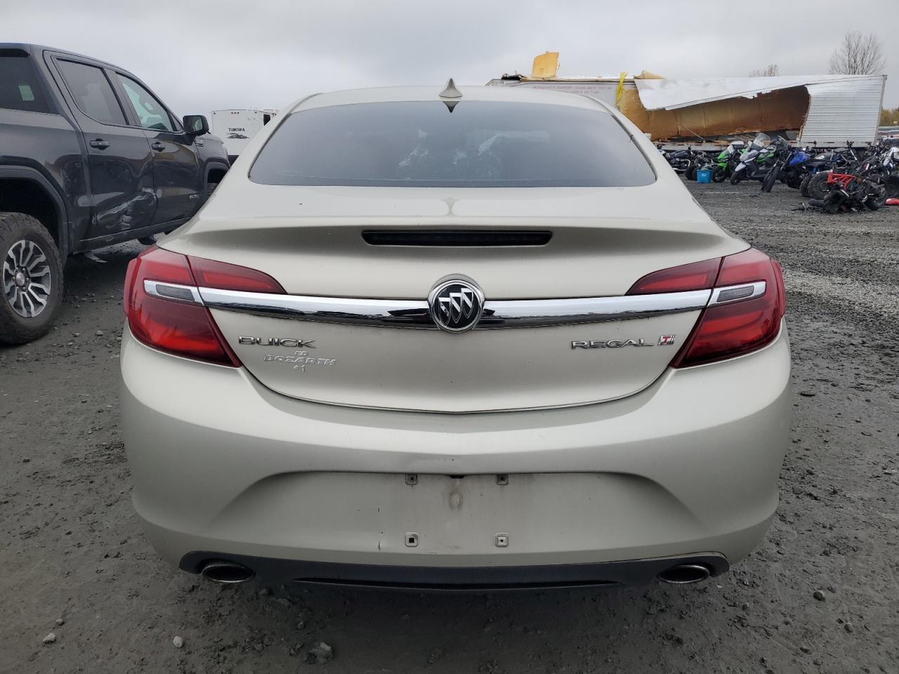 2015 Buick Regal - Image 6