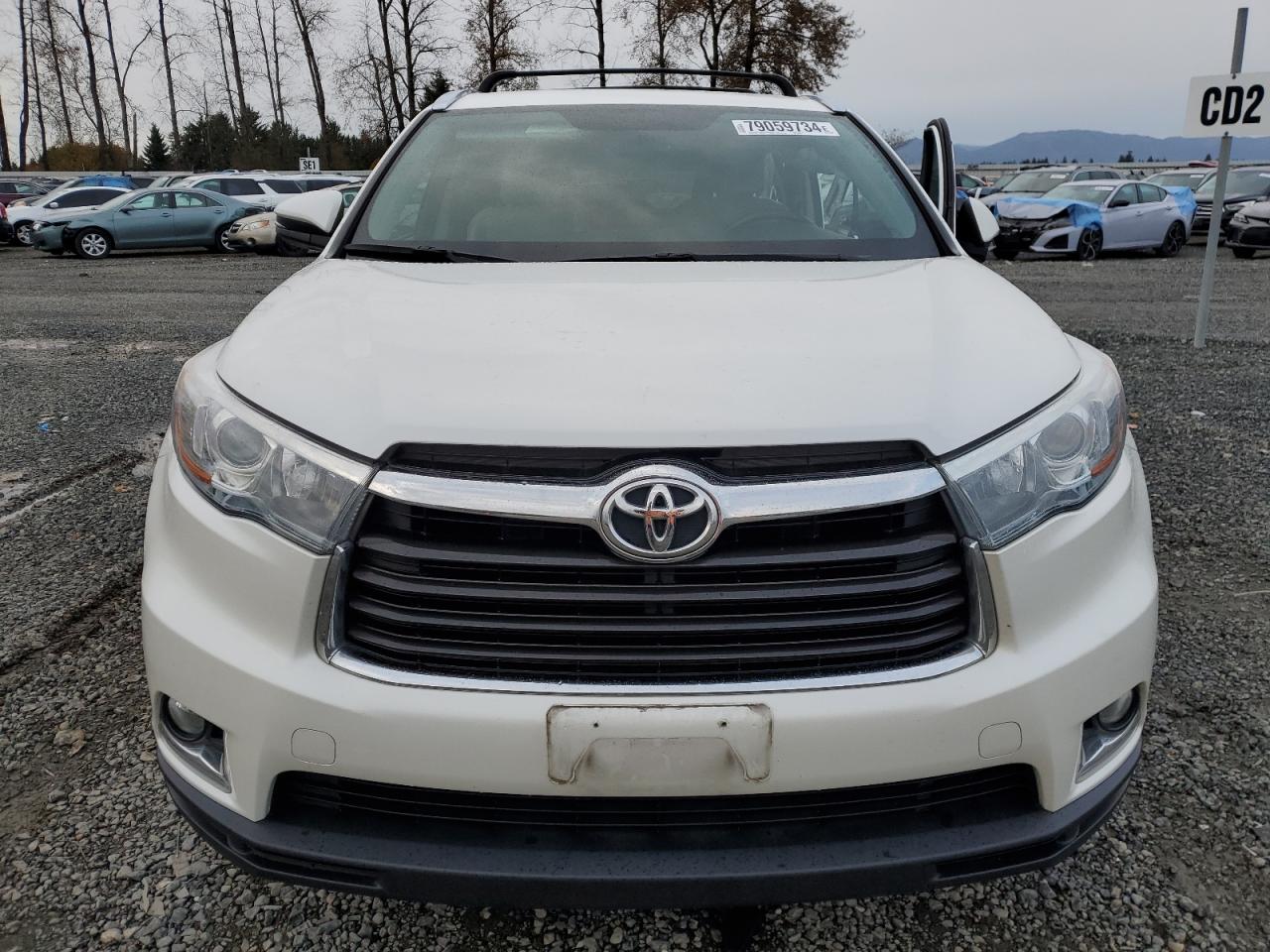 2014 Toyota Highlander - Image 5