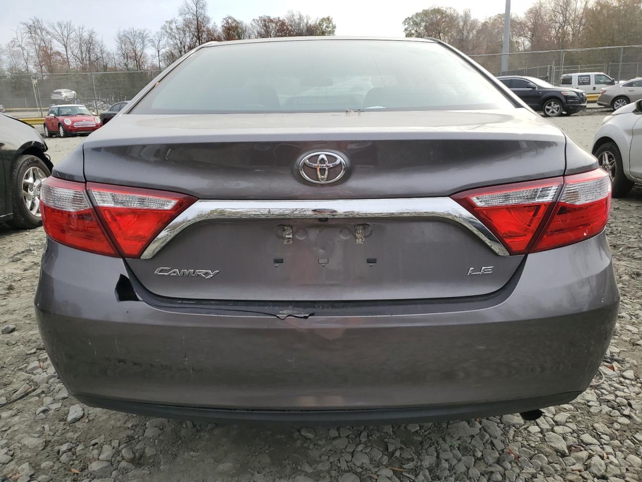 2015 Toyota Camry Le VIN: 4T1BF1FK4FU925884 Lot: 81258964