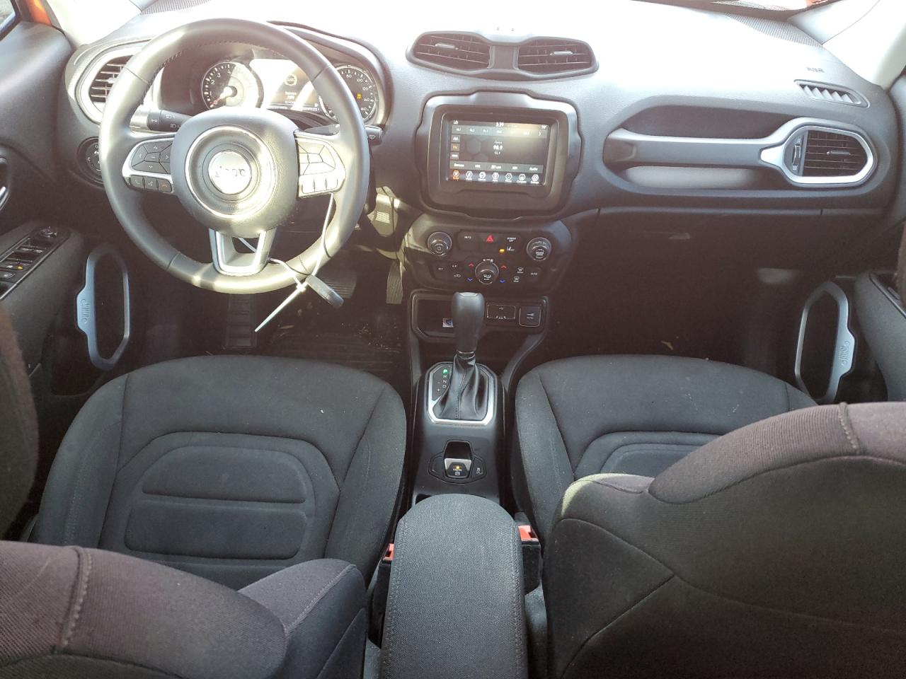 2021 Jeep Renegade - Image 8