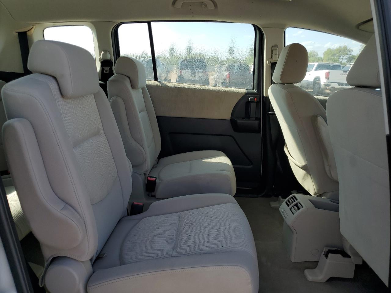2010 Mazda 5 - Image 11