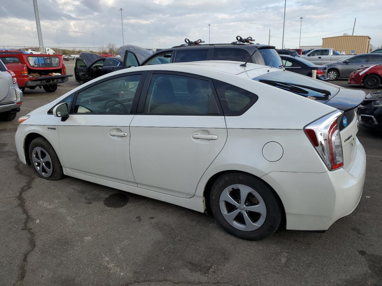 VIN JTDKN3DU6E1766177 2014 TOYOTA PRIUS no.2