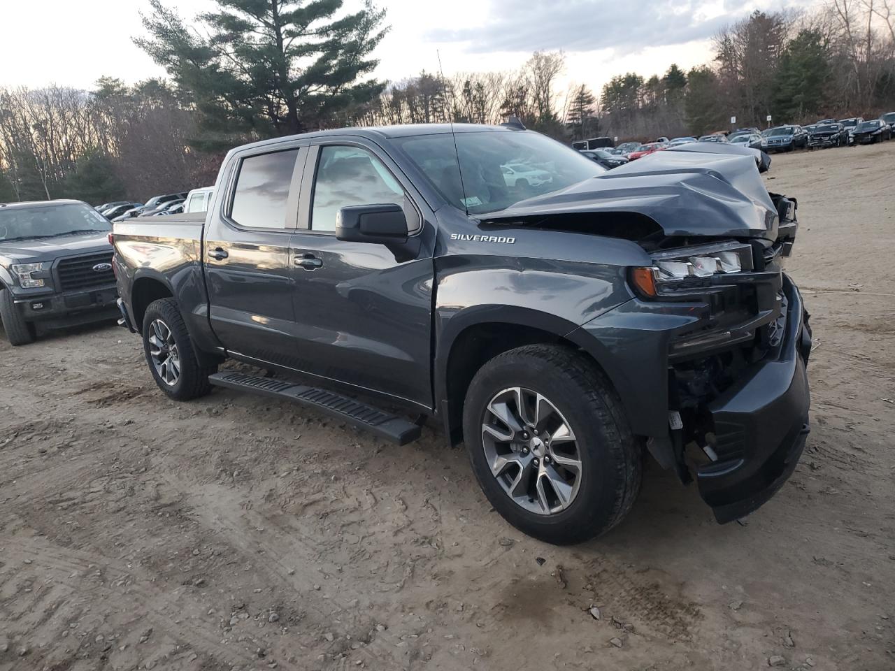 2022 Chevrolet Silverado - Image 4