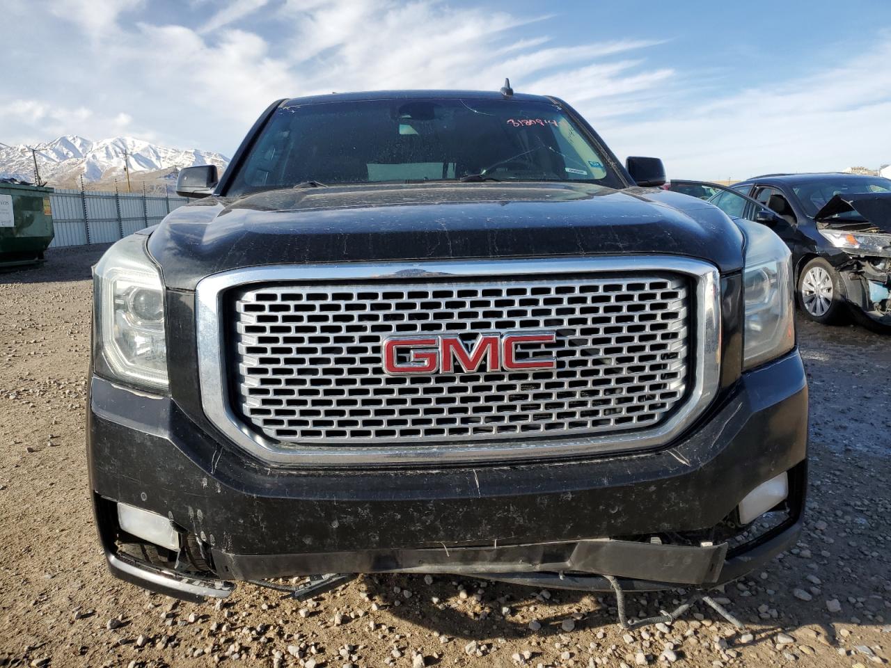 VIN 1GKS2JKJ6FR592902 2015 GMC YUKON no.5