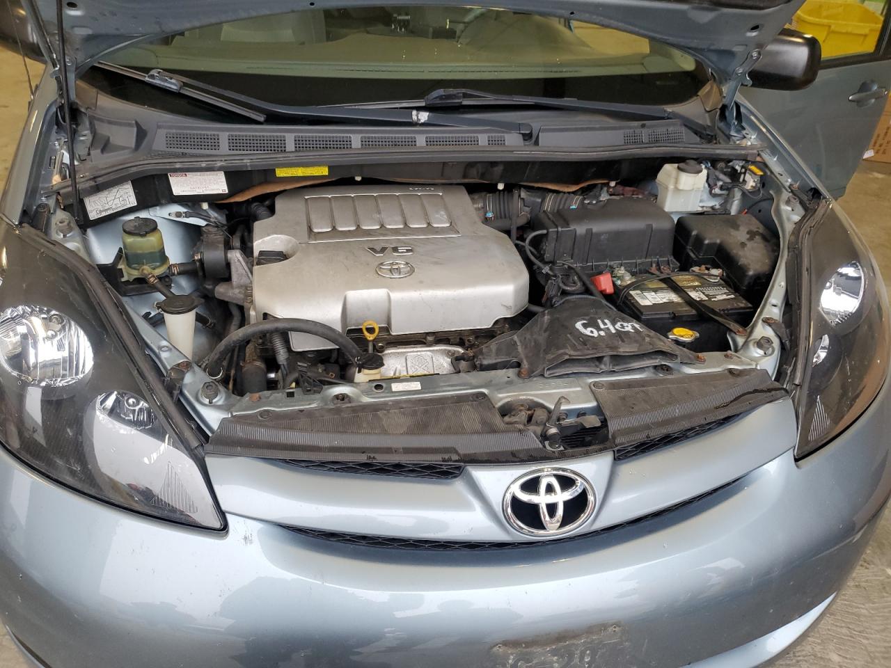 2007 Toyota Sienna - Image 12