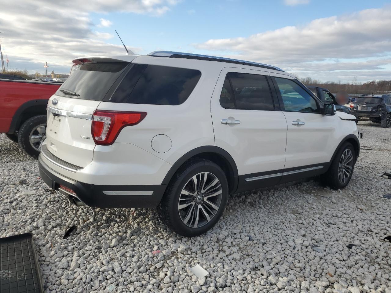 2018 Ford Explorer - Image 3