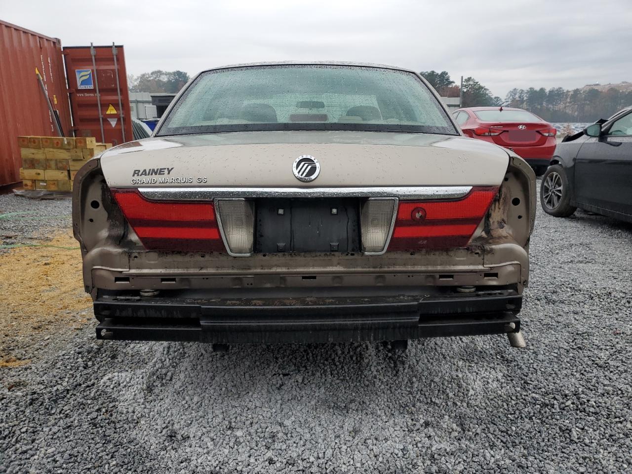 2005 Mercury Grand Marquis Gs VIN: 2MEFM74W05X670807 Lot: 80553334