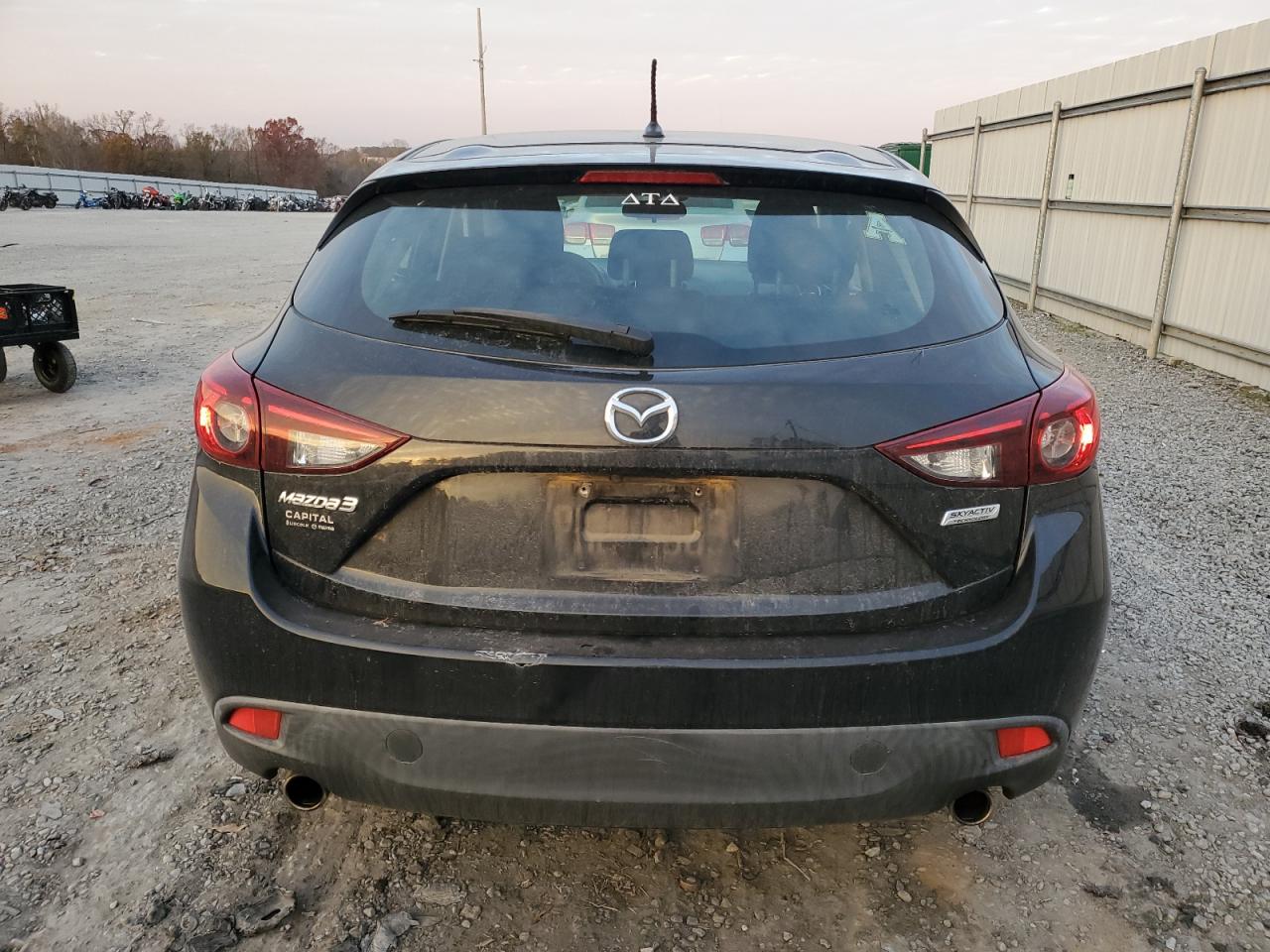 2016 Mazda 3 - Image 6