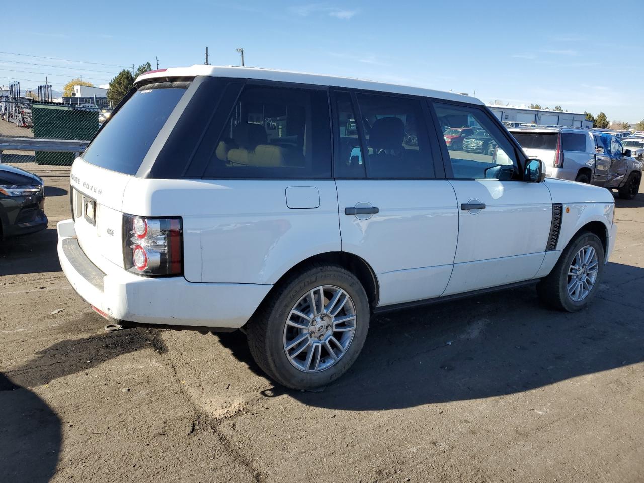 2011 Land Rover Range Rover - Image 3