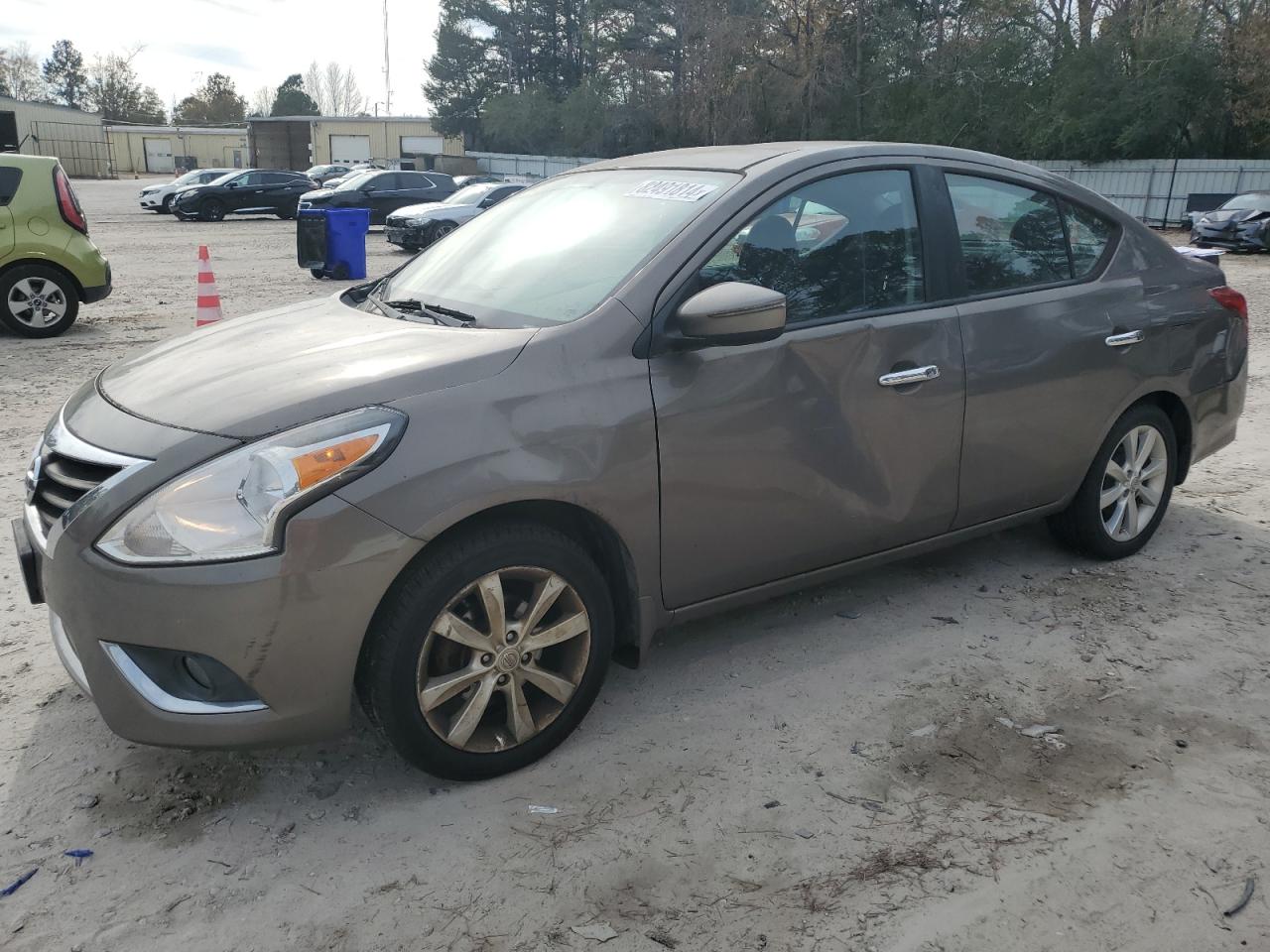 2015 Nissan Versa - Image 1